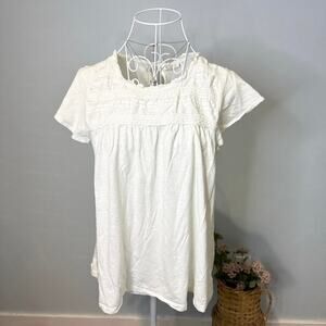 Gorgeous white/cream babydoll fitted flowy blouse top